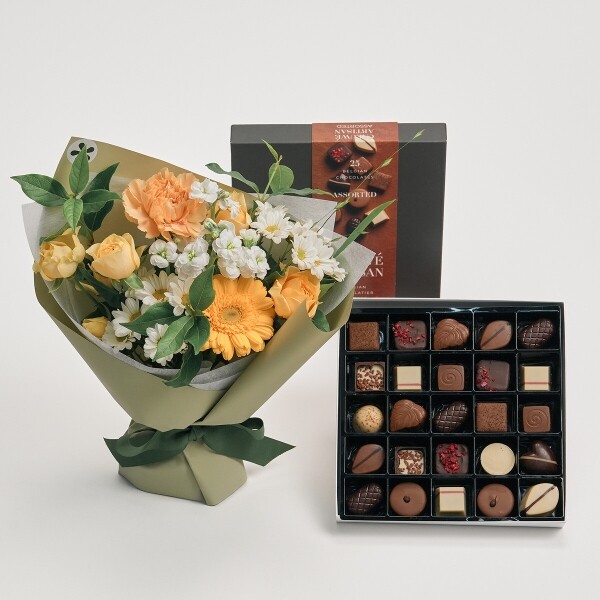 꽃집청년들,계절 꽃다발+칼루위 초콜릿 25구
