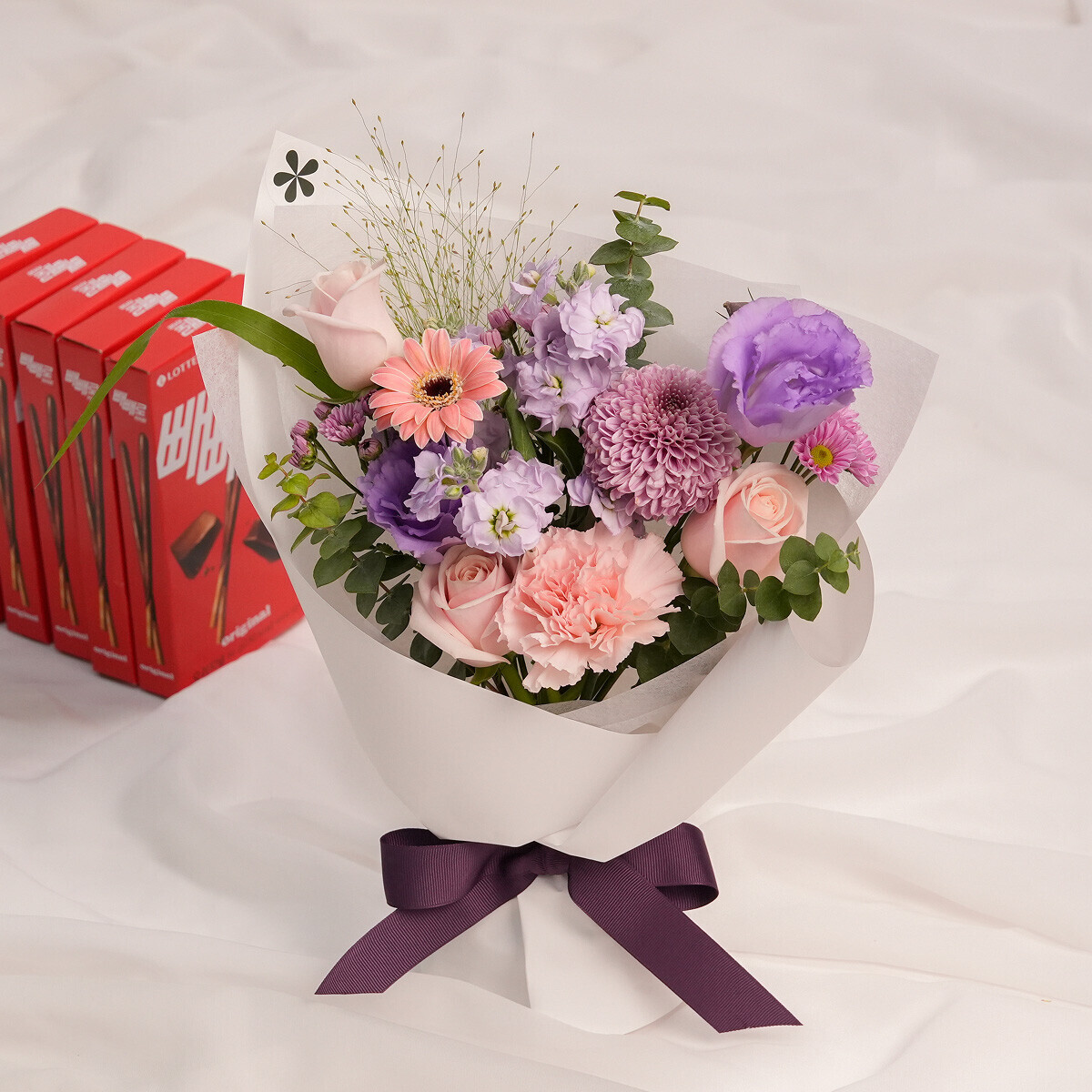 핑크 퍼플 꽃다발+빼빼로 5개