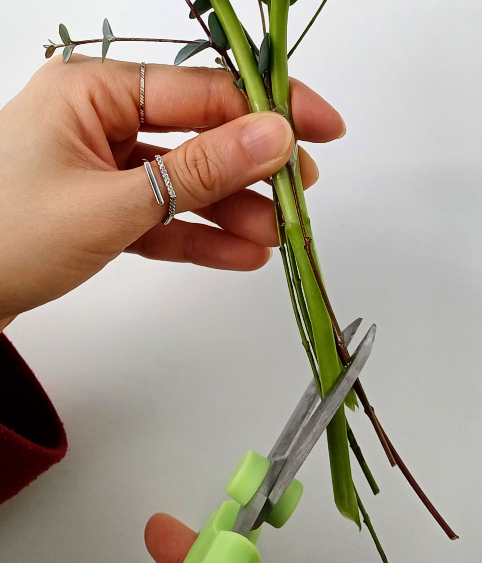 핑크 튤립 사선 자르기