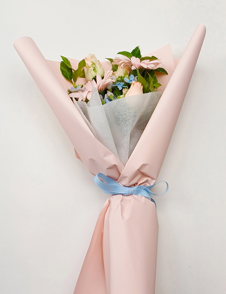 꽃다발 양갈래 리본 묶기